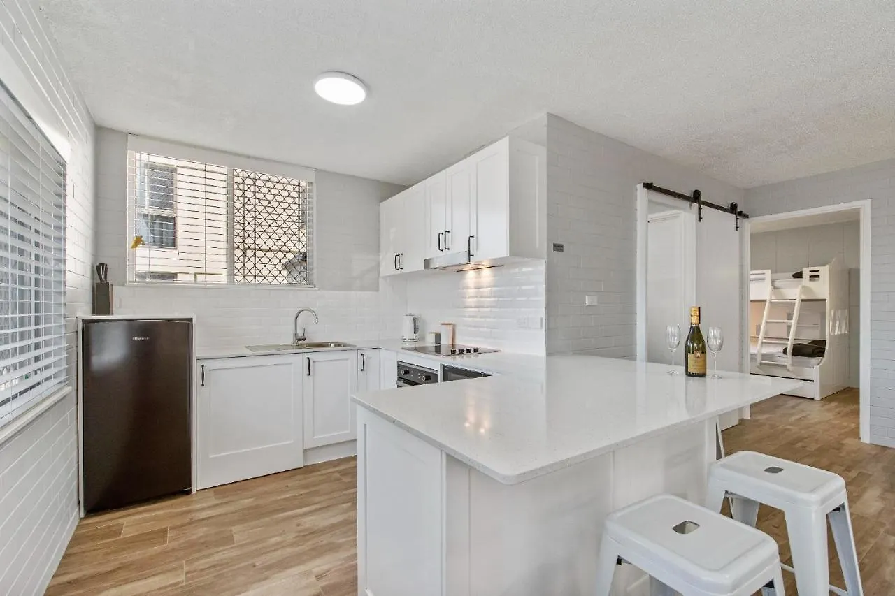 Sea-Hi Beachside Apartment Maroochydore